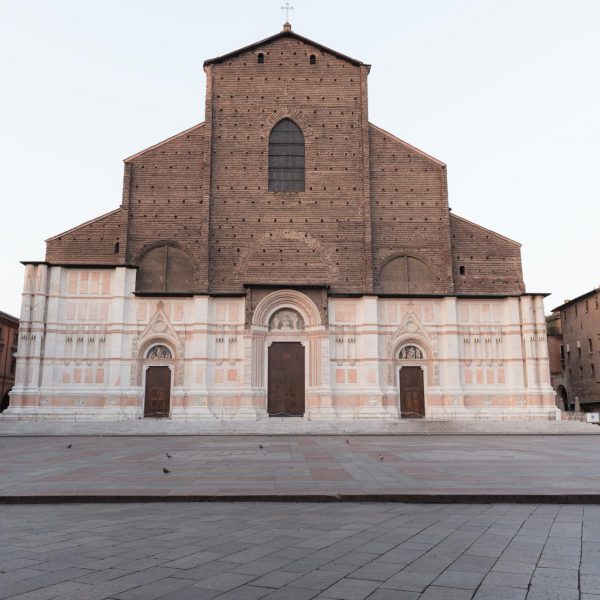 Basilica di San Petronio, marzo 2016: continua l’opera di deumidificazione