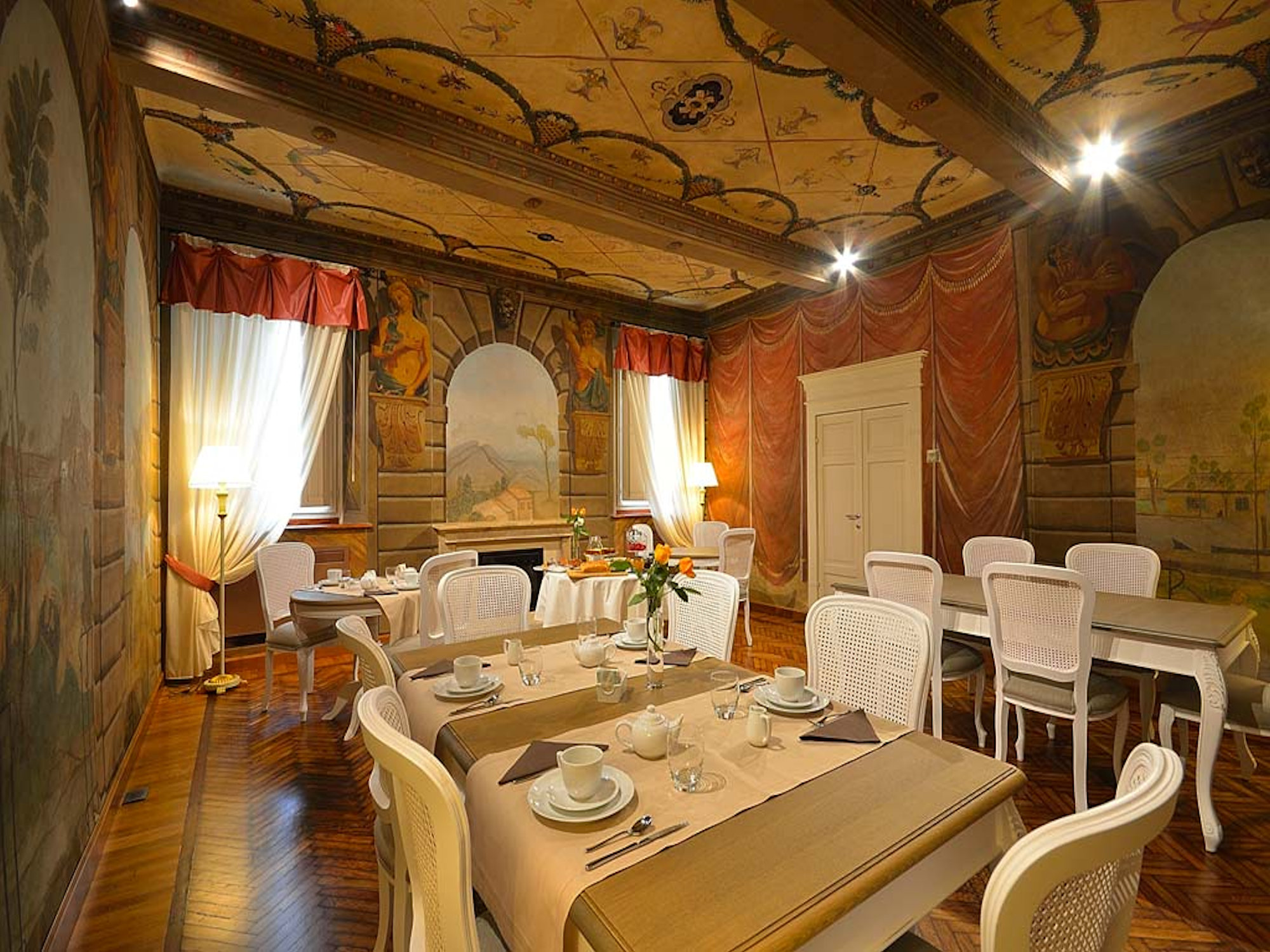 Antica Dimora Ostiglia Mantova sala da pranzo colazioni dopo il restauro